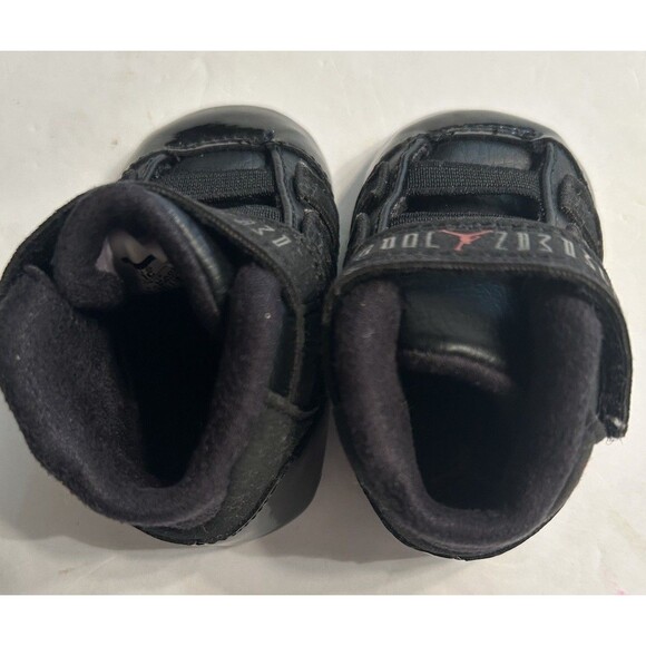 Jordan Infant IC Soft Bottom Black With Red Shoes 378040-002 NWOB - Picture 2 of 5